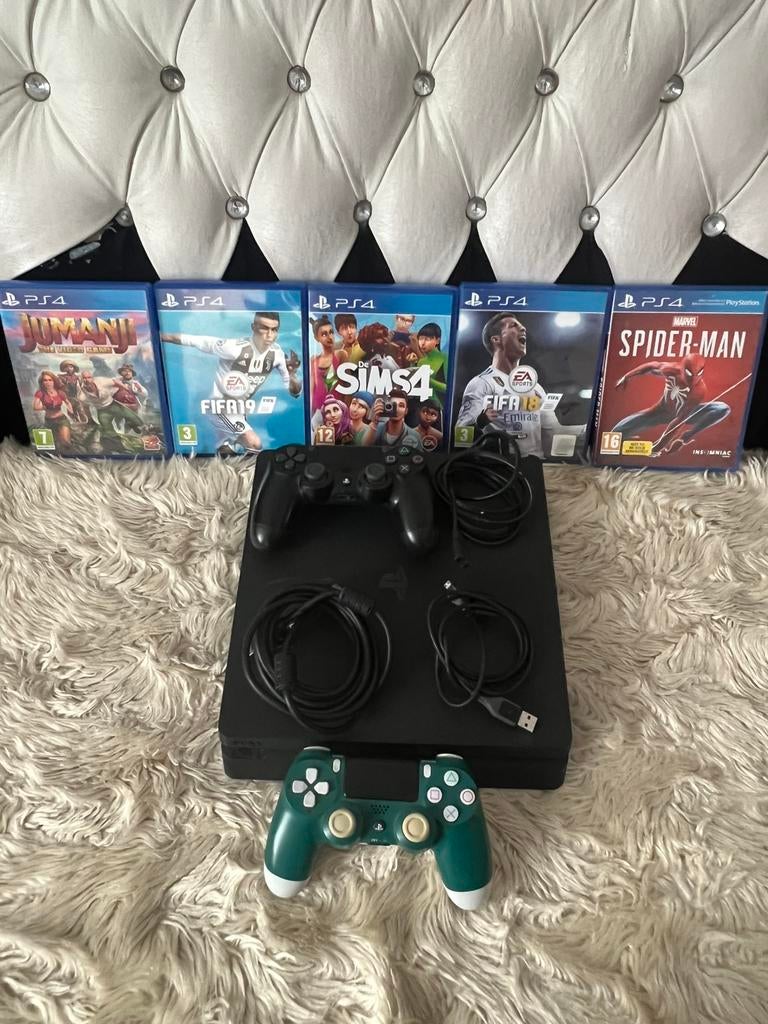PlayStation 4 1tb met 5 games 2 controllers, Games en Spelcomputers, Spelcomputers | Sony PlayStation 4, Ophalen, Met 2 controllers