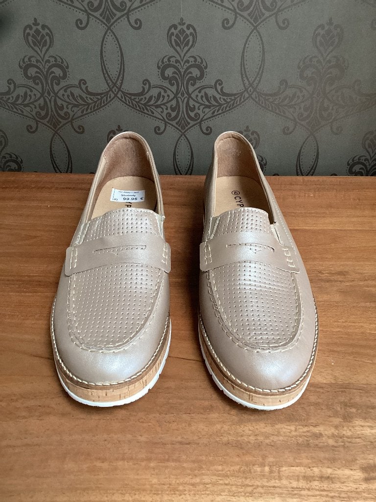 Chaussures Cypress 43, Neuf, Enlèvement ou Envoi, Beige, Cypres