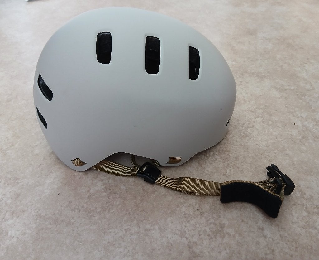 Fietshelm ABUS - Medium (55-59cm) - verstelbaar, Fietsen en Brommers, Ophalen, Gebruikt, M, ABUS