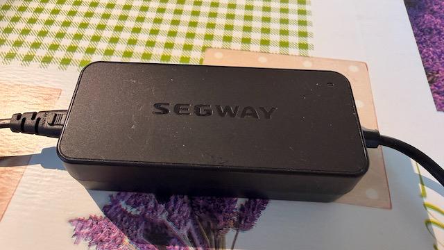Chargeur original Segway Ninebot ES2, Enlèvement, Utilisé, Step électrique (E-scooter), Segway ninebot