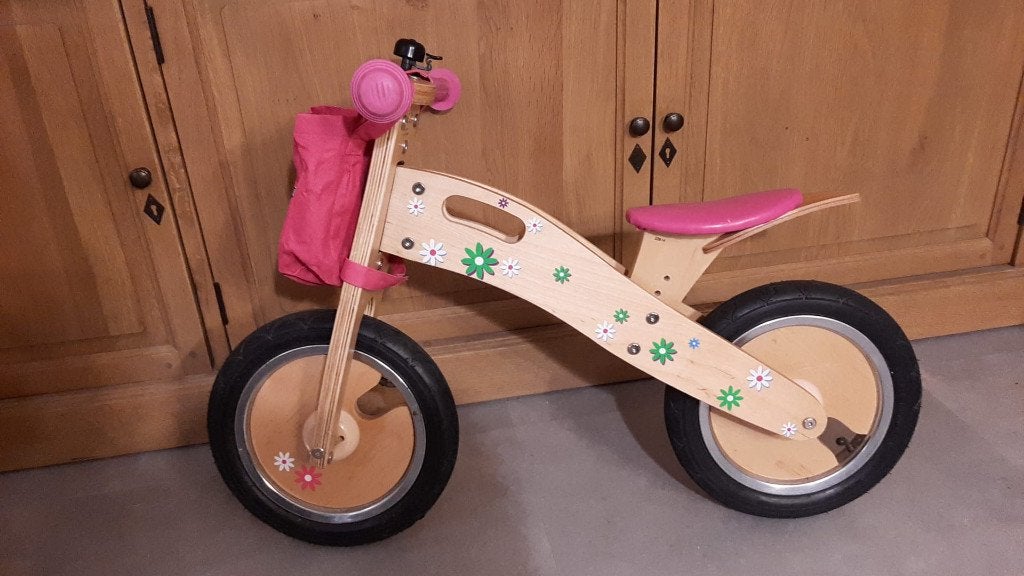 Houten Loopfiets Roze – Goede staat – Vanaf 2 jaar, Fietsen en Brommers, Ophalen, Zo goed als nieuw, 14 inch of minder