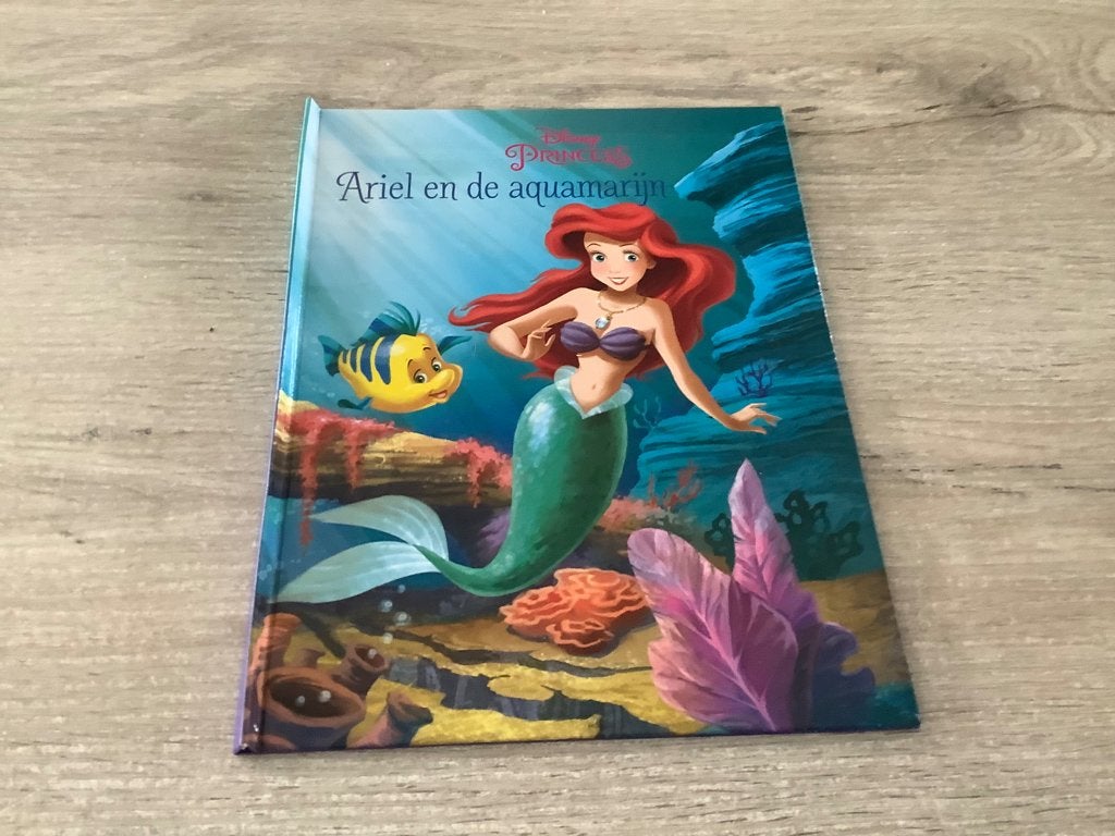 Livre de lecture Disney Ariel et l'aigue-marine (2023), Garçon ou Fille, Enlèvement ou Envoi, Comme neuf, Contes (de fées)