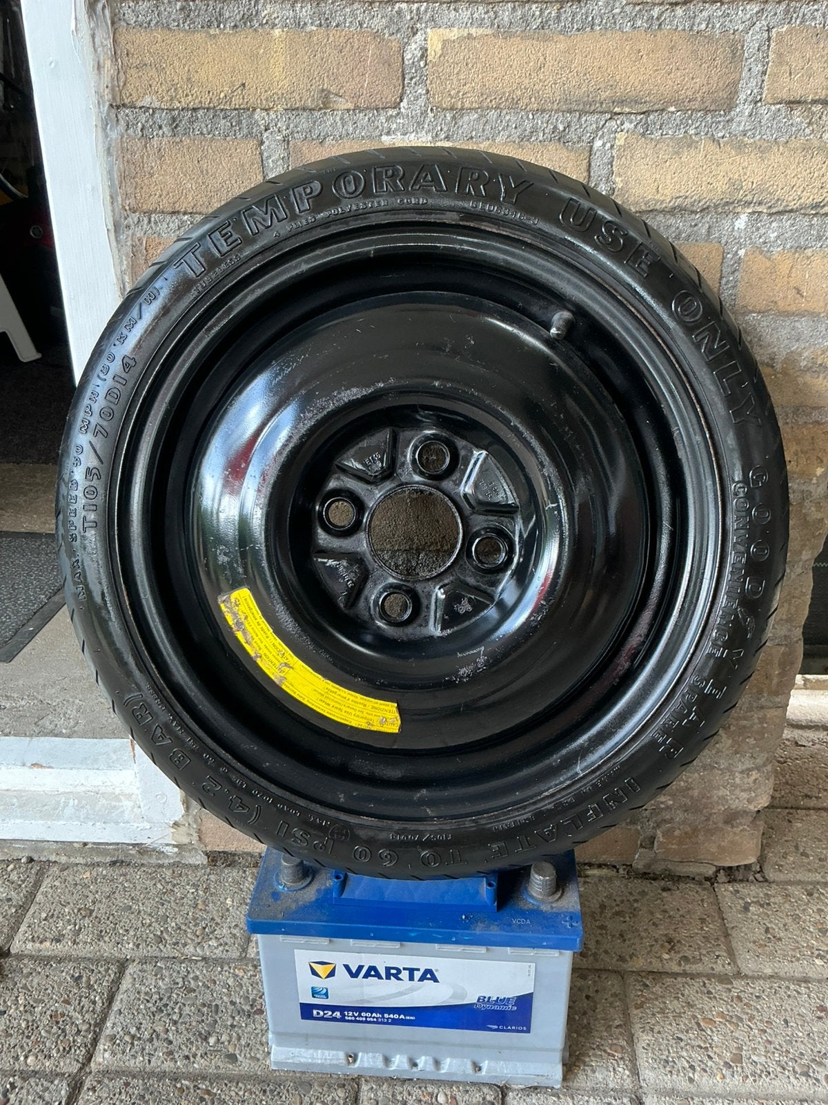 Thuiskomer 14 inch 4x100  40€, Auto-onderdelen, Ophalen