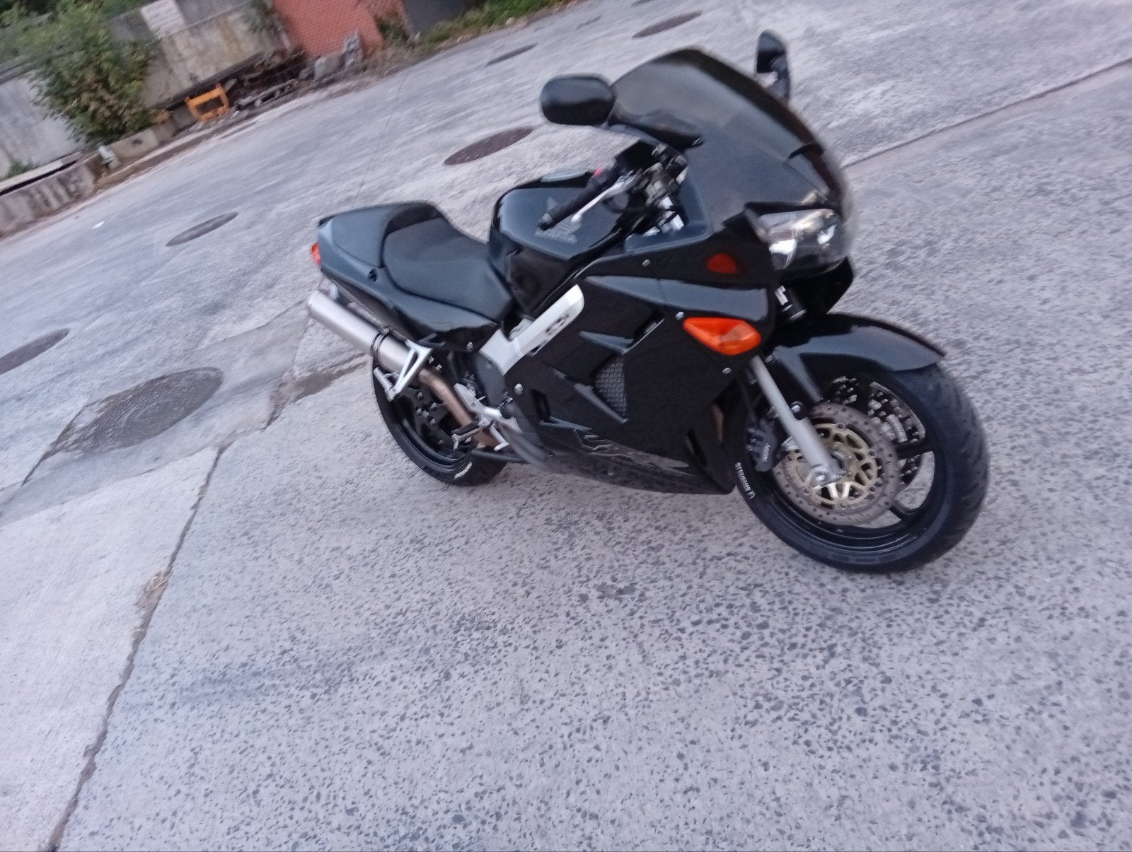 Honda VFR 800 fi, Motos, Motos | Honda, Plus de 35 kW, 800 cm³, 4 cylindres, Manuelle