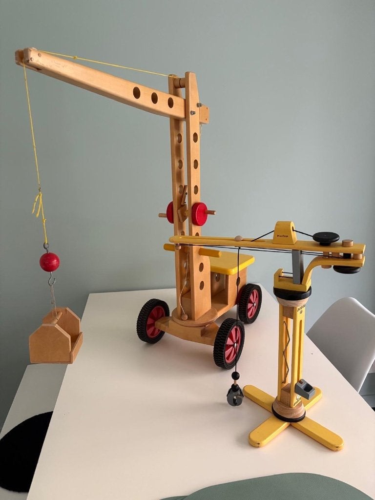Grue jouet en bois, Enlèvement, Comme neuf, Jouet à Rouler ou à Bascule