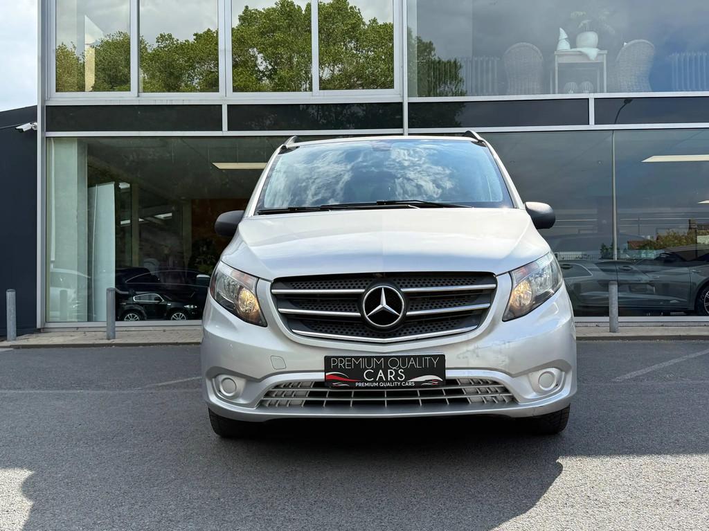 Mercedes-Benz Vito DUBBELE CABINE / AUTOMAAT / CAMERA / 4x4, Auto's, Bestelwagens en Lichte vracht, Automaat, 4 deurs, Stof, 4 cilinders