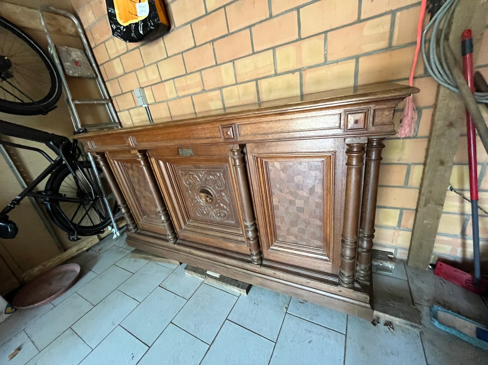 Comptoir de bar en chêne., 200 cm ou plus, Avec tablette(s), Avontuurlijke schelm, Enlèvement