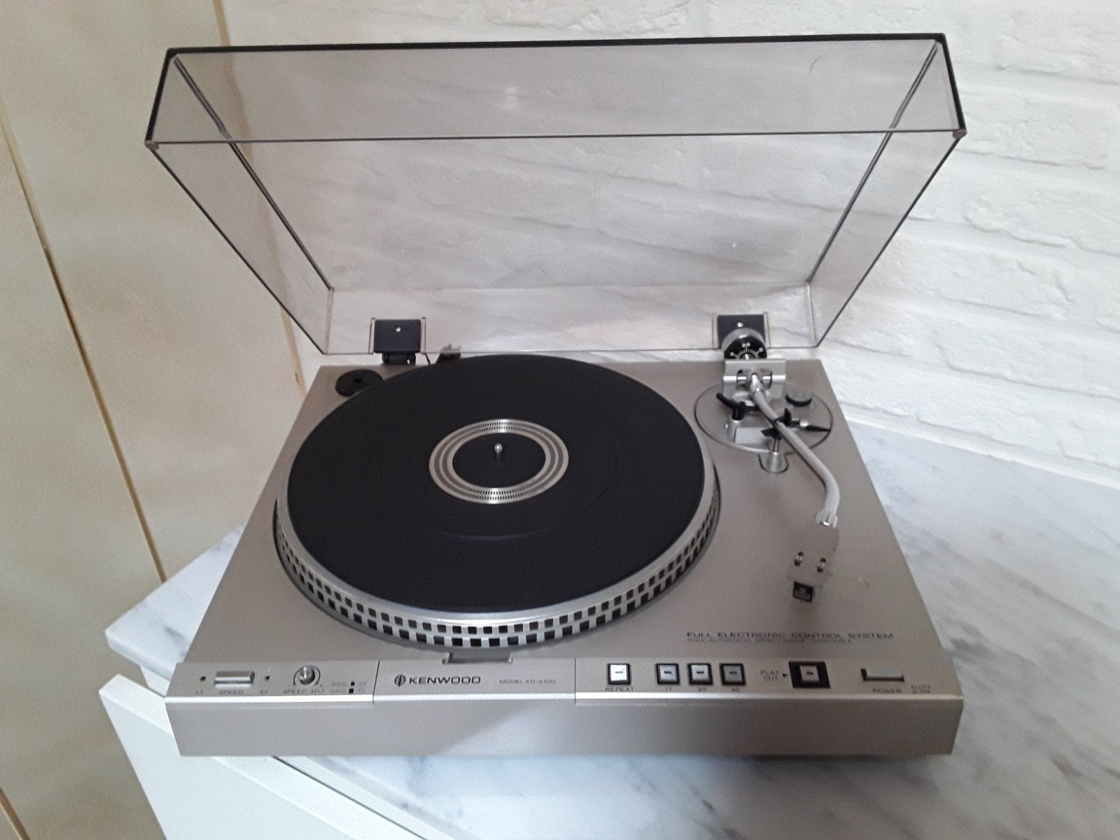 Platenspeler ,,KENWOOD,, Bieden., Ophalen, Platenspeler