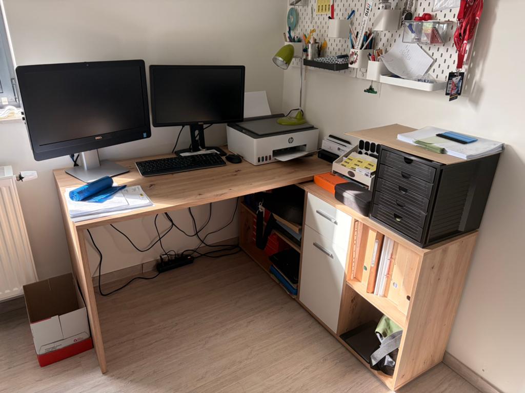 bureau te koop, Ophalen, Zo goed als nieuw, Hoekbureau
