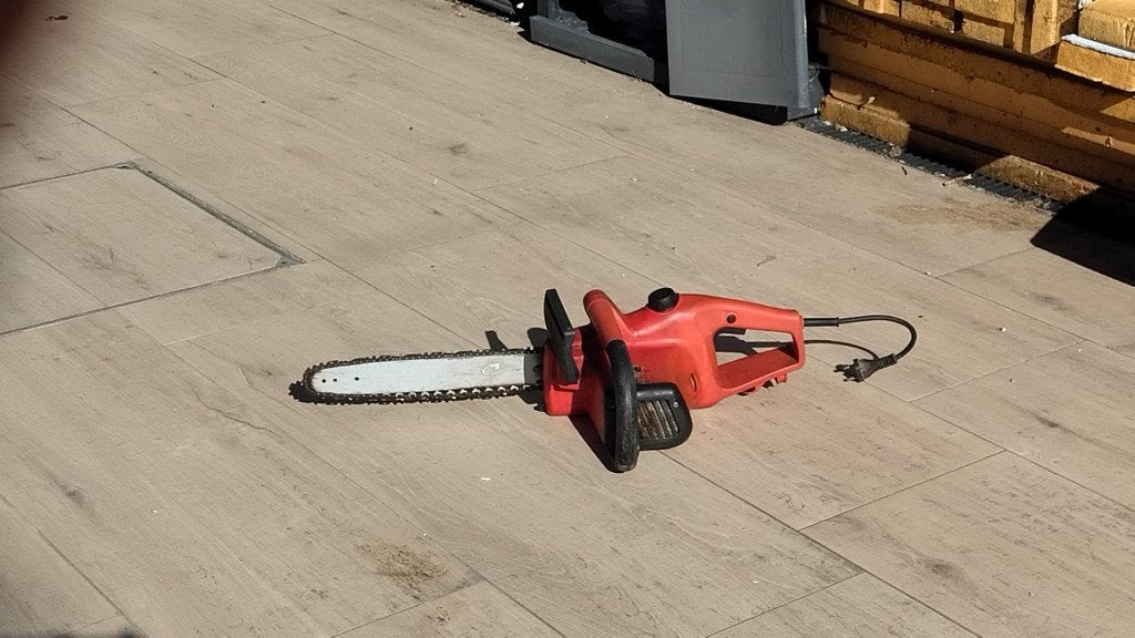 EKS 1400watt Elektische Kettingzaag werkend, Ophalen, Gebruikt, EKS, 70 mm of meer