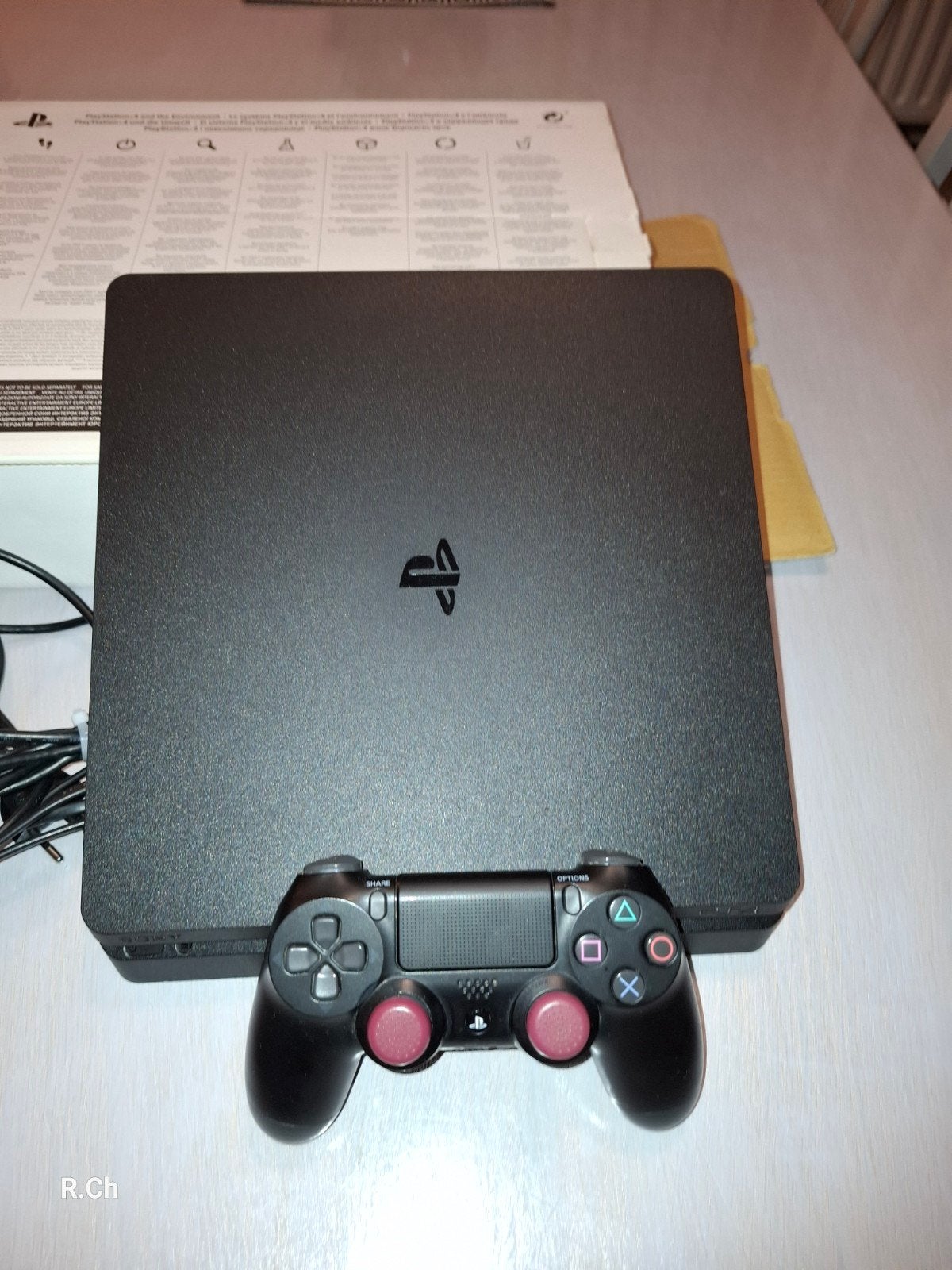 Sony playstation (PS4)+10 Spellen er bij, Enlèvement