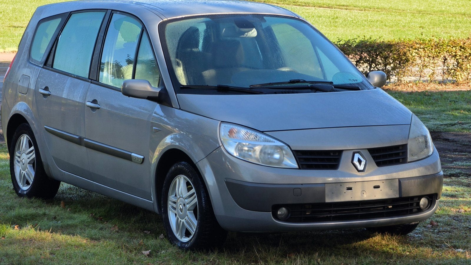 renault scenıc 1.9 dcı bj 2005 7 plaatsen (aırco) 210000 km, Auto's, Particulier, https://public.car-pass.be/vhr/72e924cc-6fac-4296-9108-b5249f7337d6
