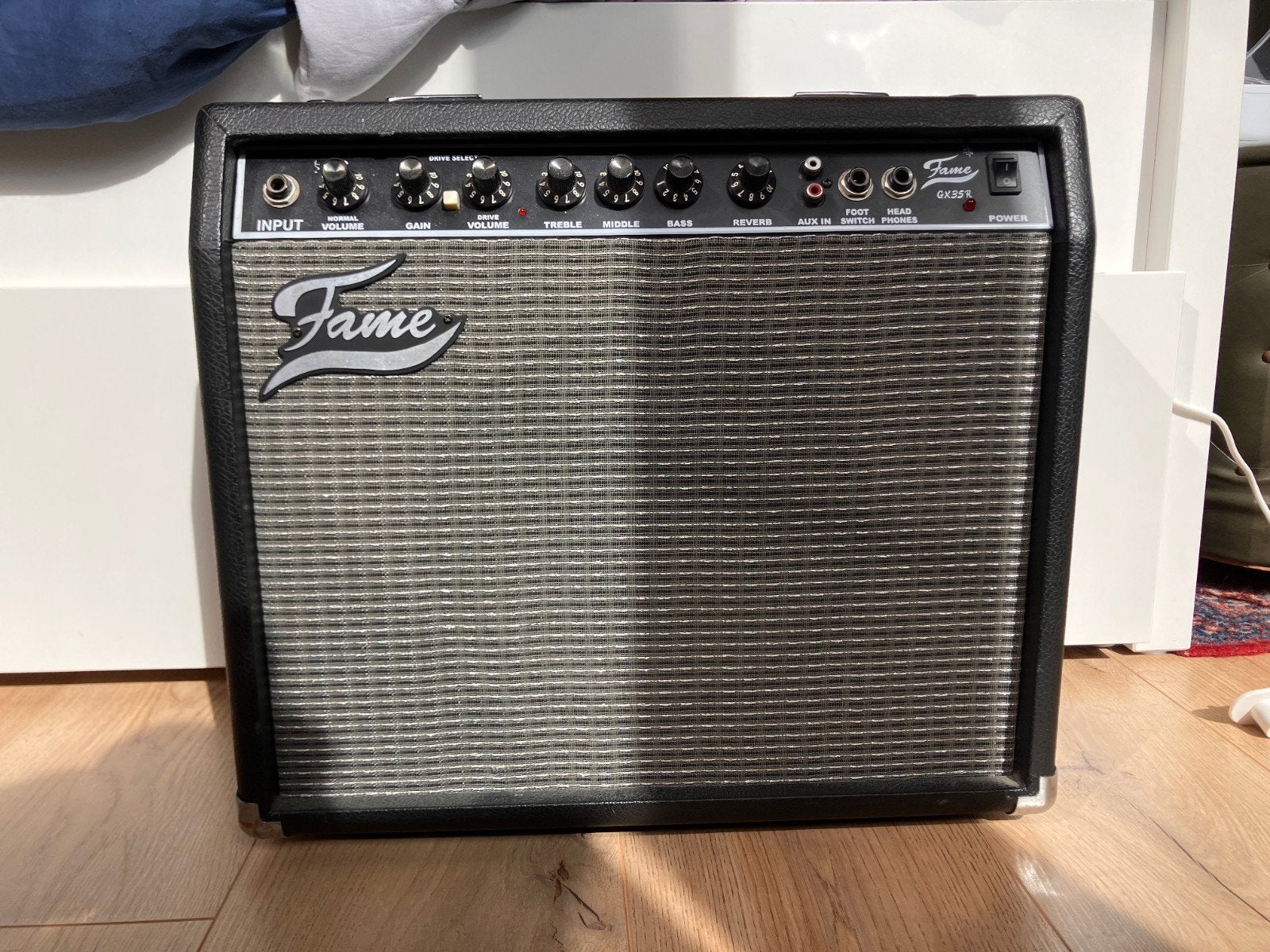 Titel: Fame GX35R Gitaarversterker – Met Reverb & Overdrive, Ophalen