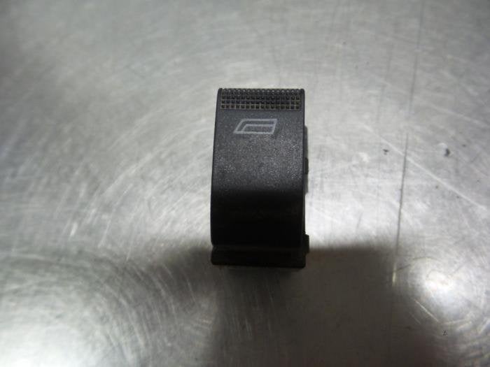 Commutateur vitre électrique d'un Audi A3 (A3 96-), -, 3 mois de garantie, Audi, Utilisé