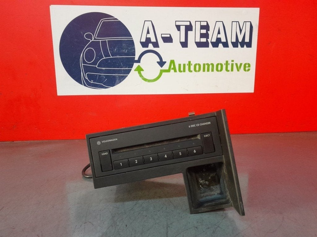 CHARGEUR CD Volkswagen Touran (1T1 / T2) (|1T0035110A|), Volkswagen, Volkswagen AG, Utilisé, Kundenbetreuung@volkswagen.de