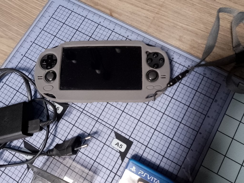 PS vita, Ophalen, Zo goed als nieuw
