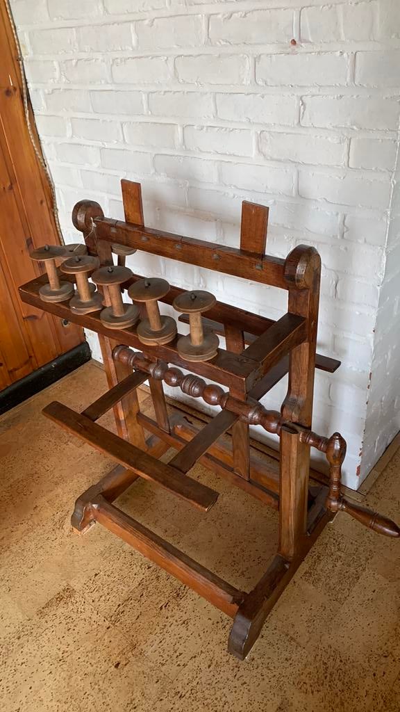 Porte-bobine ancien, rouet, Enlèvement, Rouet