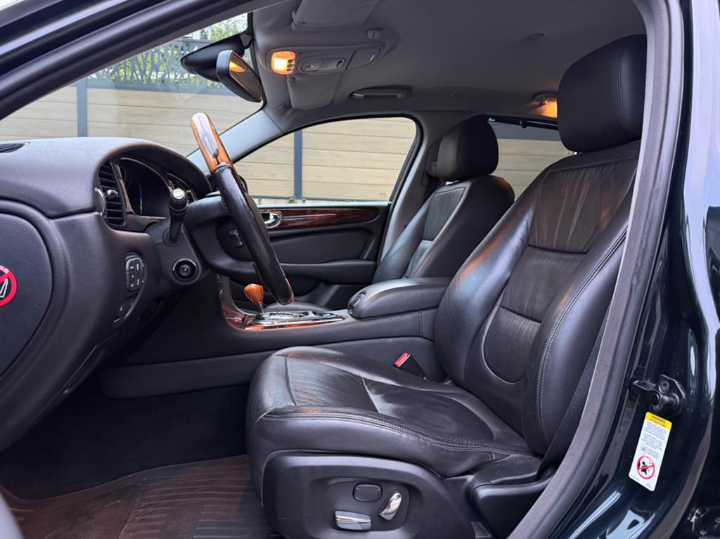 ✅Jaguar🔥XJ X358🔥2,7D V6 207Ch💪Sportpakket👌Prachtig ✨, Auto's, Jaguar, Automaat, Achterwielaandrijving, Zwart, Zwart