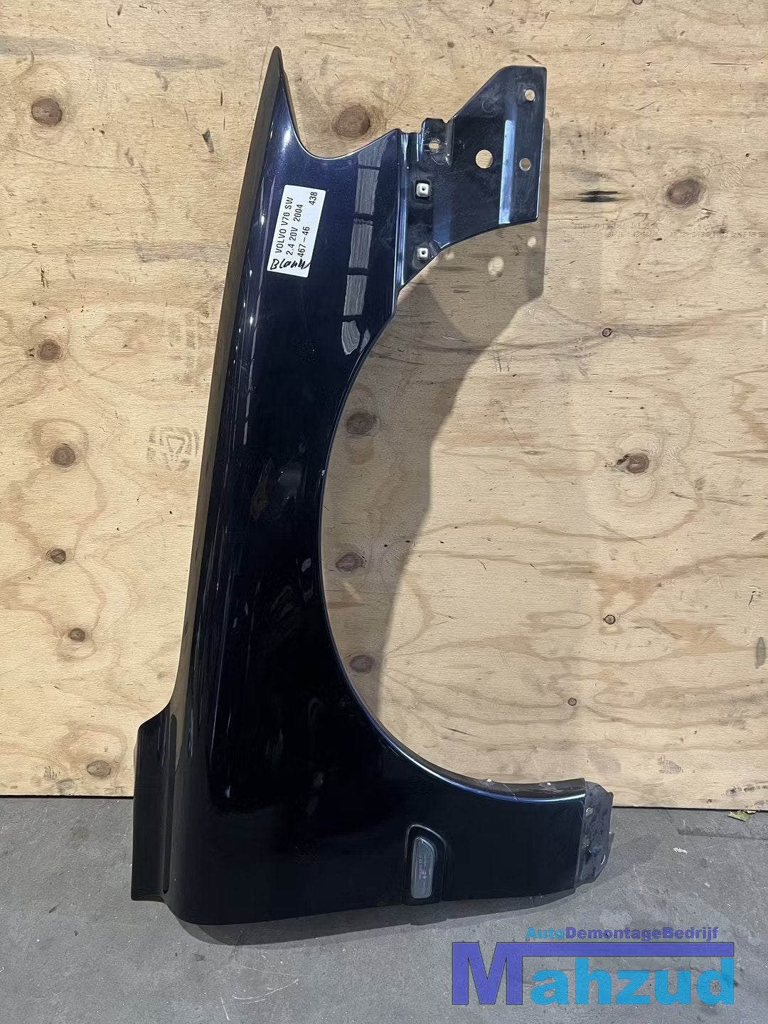 VOLVO V70 Blauw 46746 rechts voorscherm 1999-2007, Gebruikt, Gunnar Engellaus vag 8
405 31  Gothenburg, SE, Info@volvocars.com