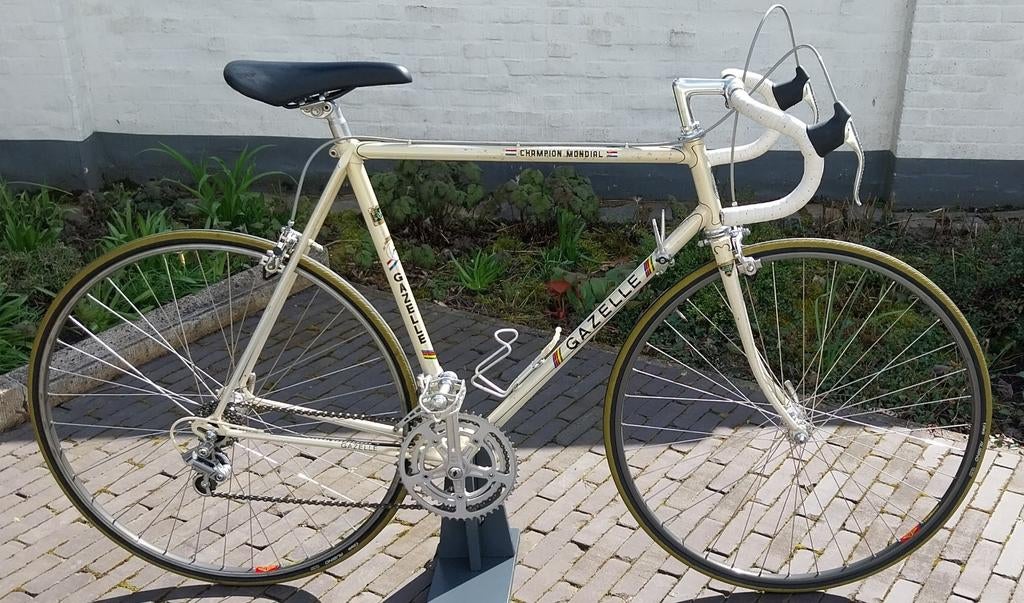 Retro koersfiets Gazelle champion mondial  1978, Fietsen en Brommers, Fietsen | Racefietsen, Ophalen, Gazelle
