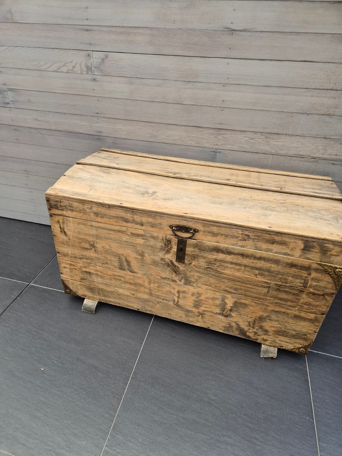 houten koffer, Ophalen