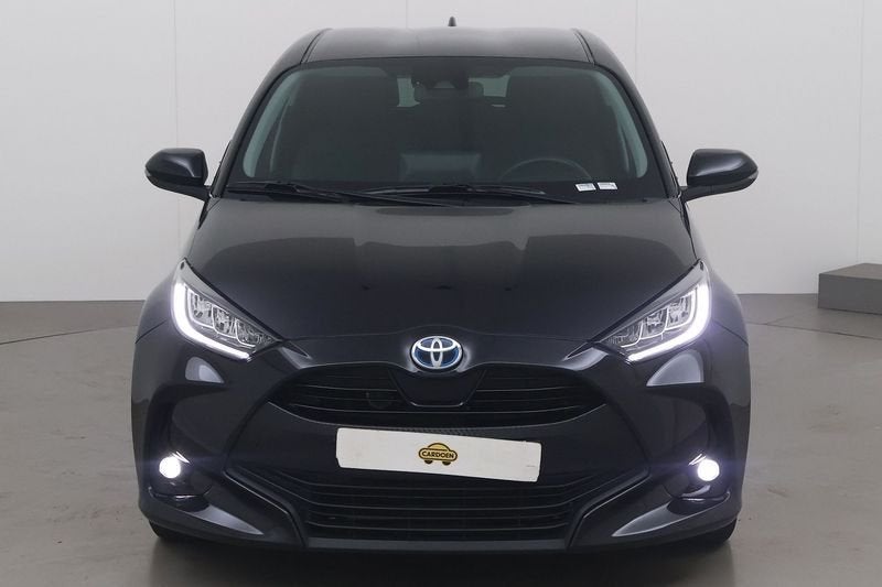Toyota Yaris vvt-i hybrid e-cvt iconic 92 AT, Auto's, Toyota, Gebruikt, Overige bekleding, Zwart, 1490 cc