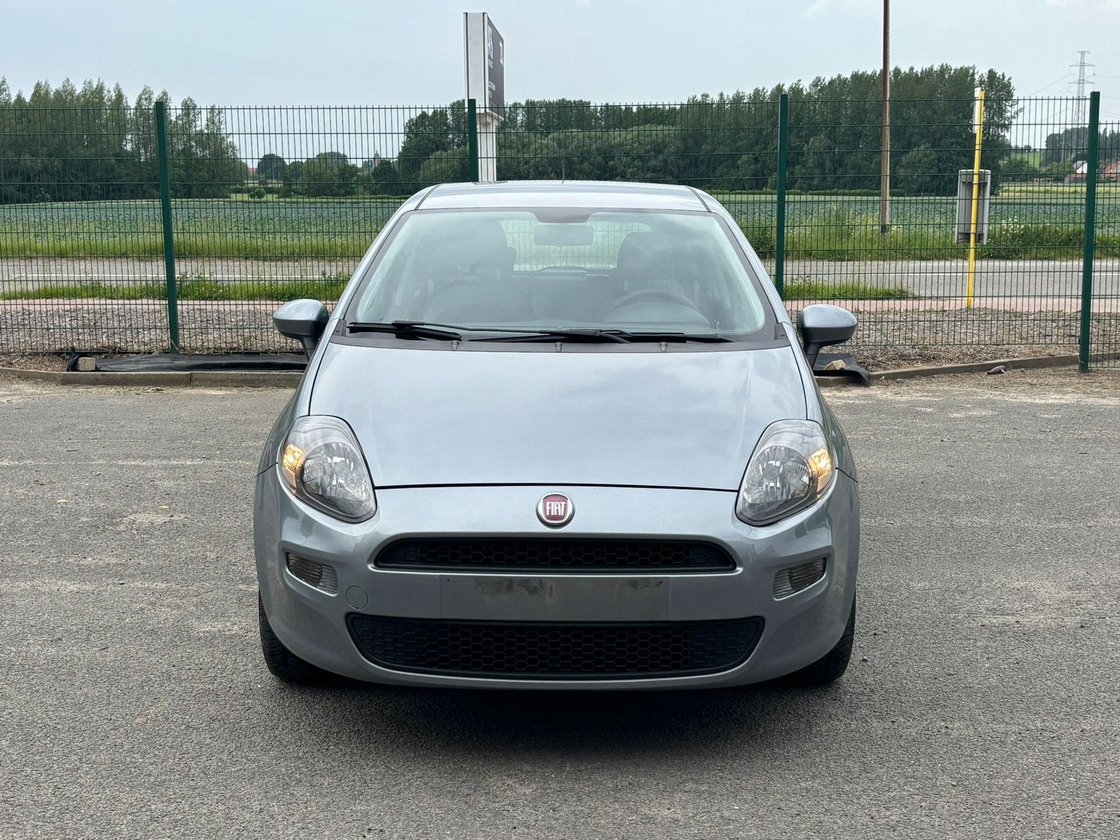 Fiat Punto 1.2 essence avec ct airco, Autos, 1242 cm³, Achat, 4 portes, Entreprise