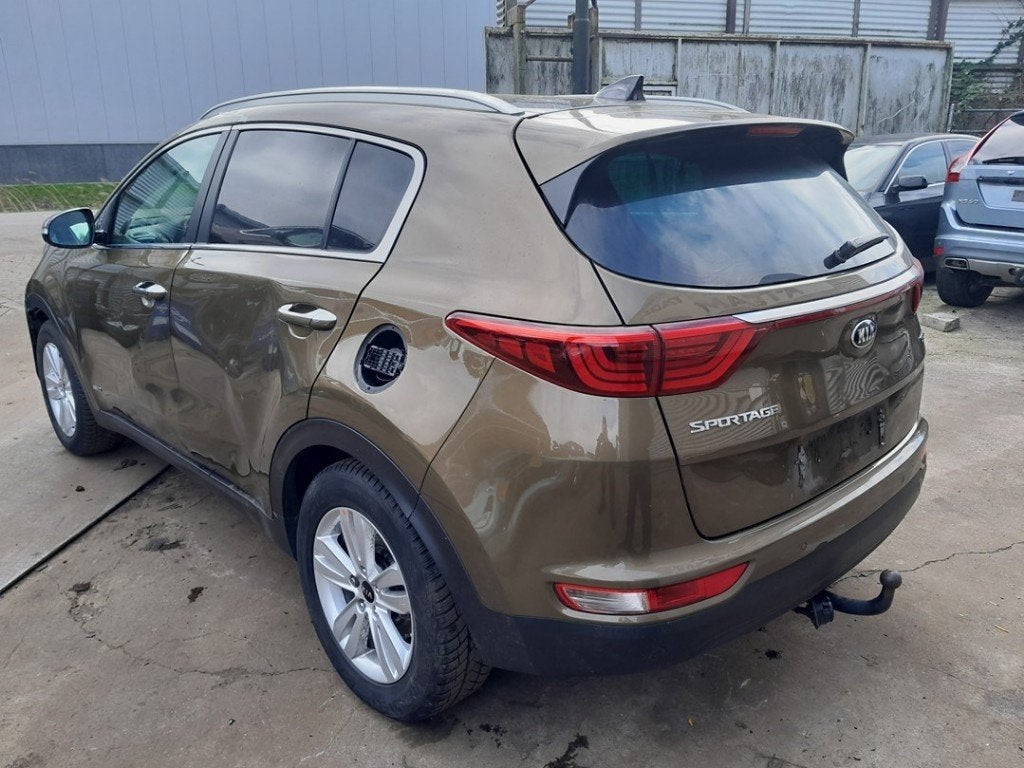 PORTIER LINKS ACHTER Kia Sportage (QL) (01-2015/09-2022), Deur, Info@kia.de, Theodor-Heuss-Allee 11
60486  Frankfurt am Main, DE