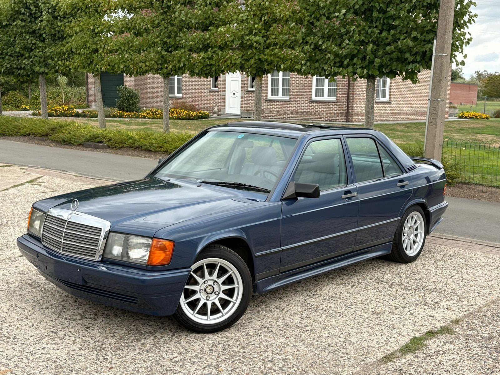 Mercedes 190 - W201 - Oldtimer - 2.0 Benzine - 1985 -Gekeurd, Auto's, 4 deurs, Achterwielaandrijving, Blauw, Grijs