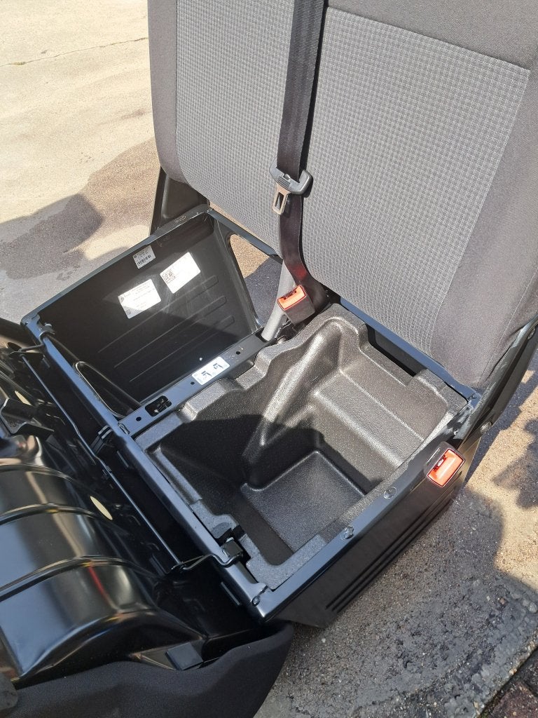Gezocht Stoel | ruilen bijrijdersbank + 100,-  | VW T5 - T6, Ophalen, Gebruikt, Volkswagen, Berliner Ring 2, 38440 Wolfsburg, Duitsland