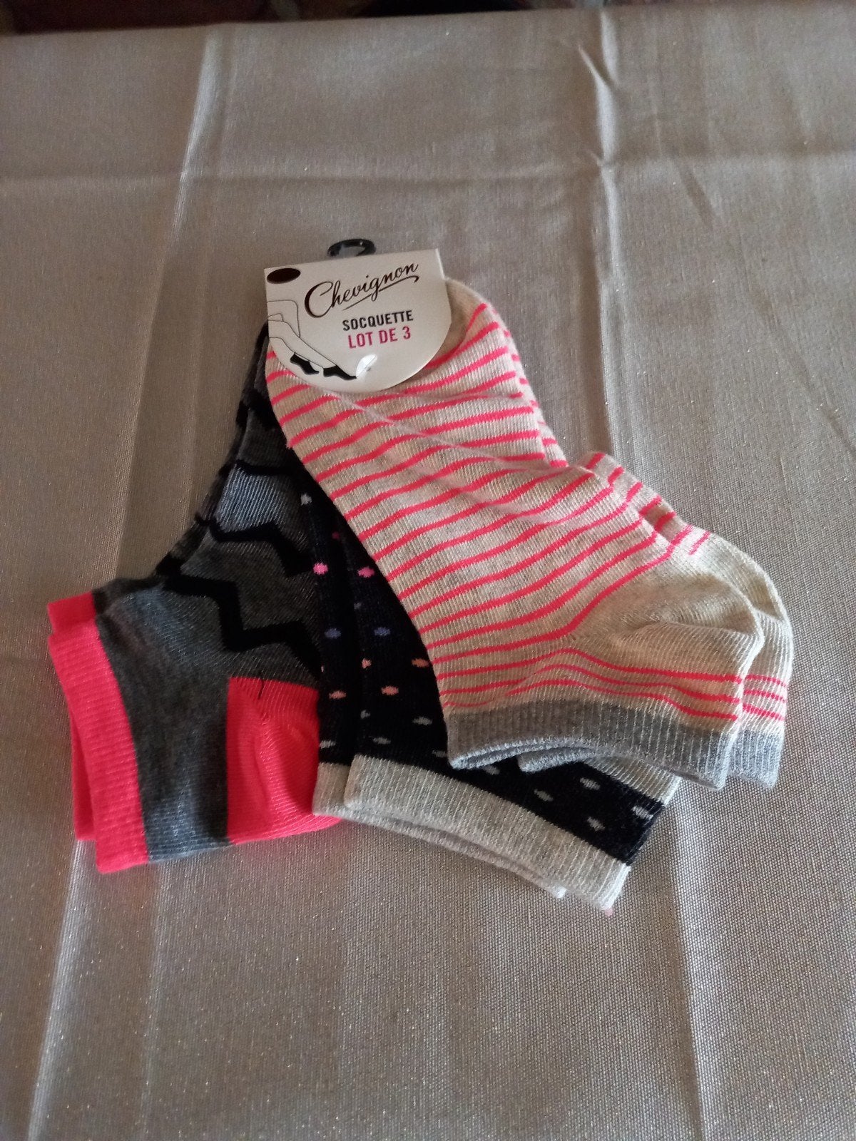 Socquette féminine, Sports & Fitness, Gymnastique, Taille 36 à 42, Enlèvement ou Envoi, Neuf, Autres types