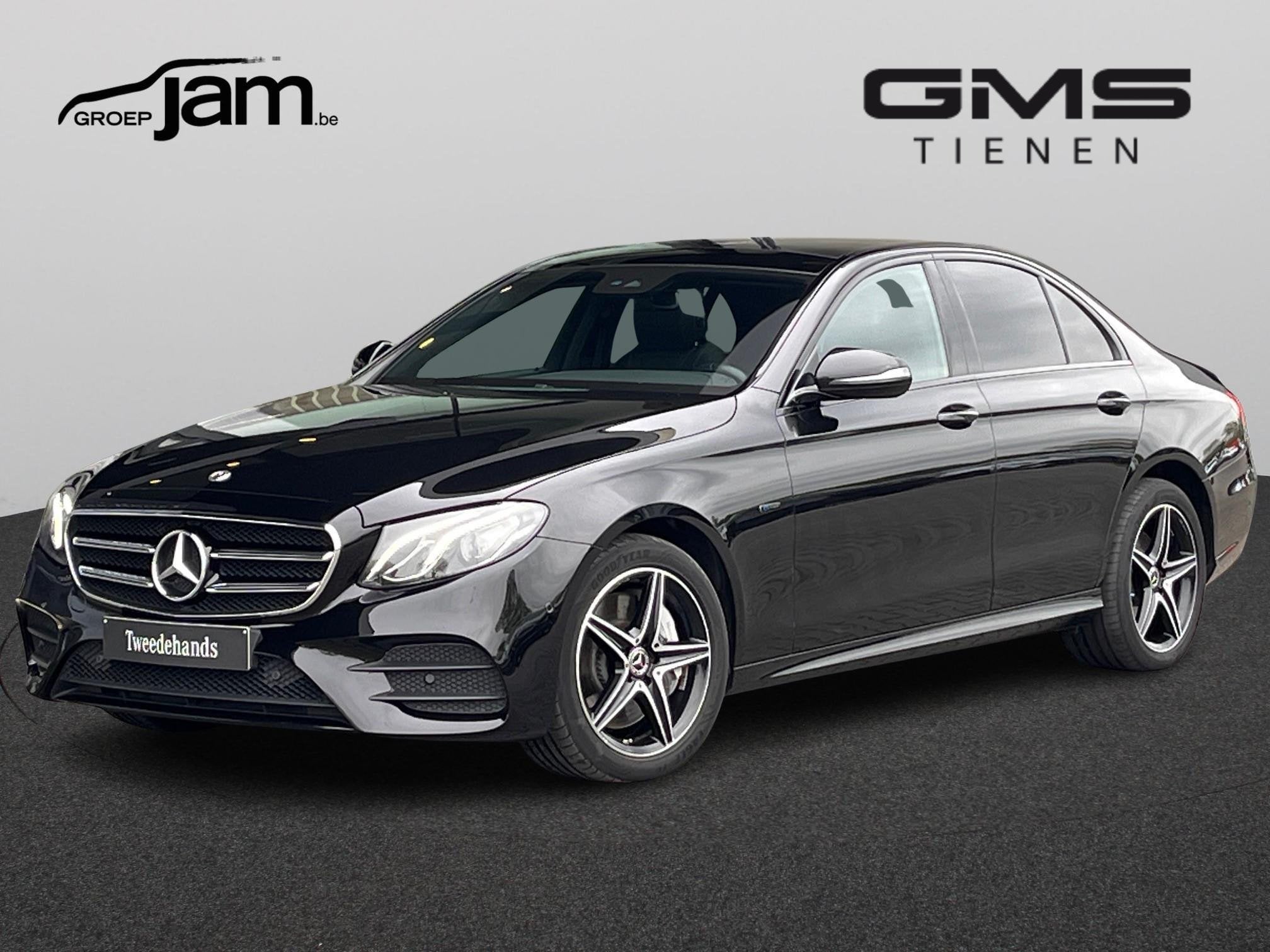Mercedes-Benz E-Klasse Berline 300 de AMG/Pano, Autos, Entreprise, Hybride rechargeable, Automatique, Tissu