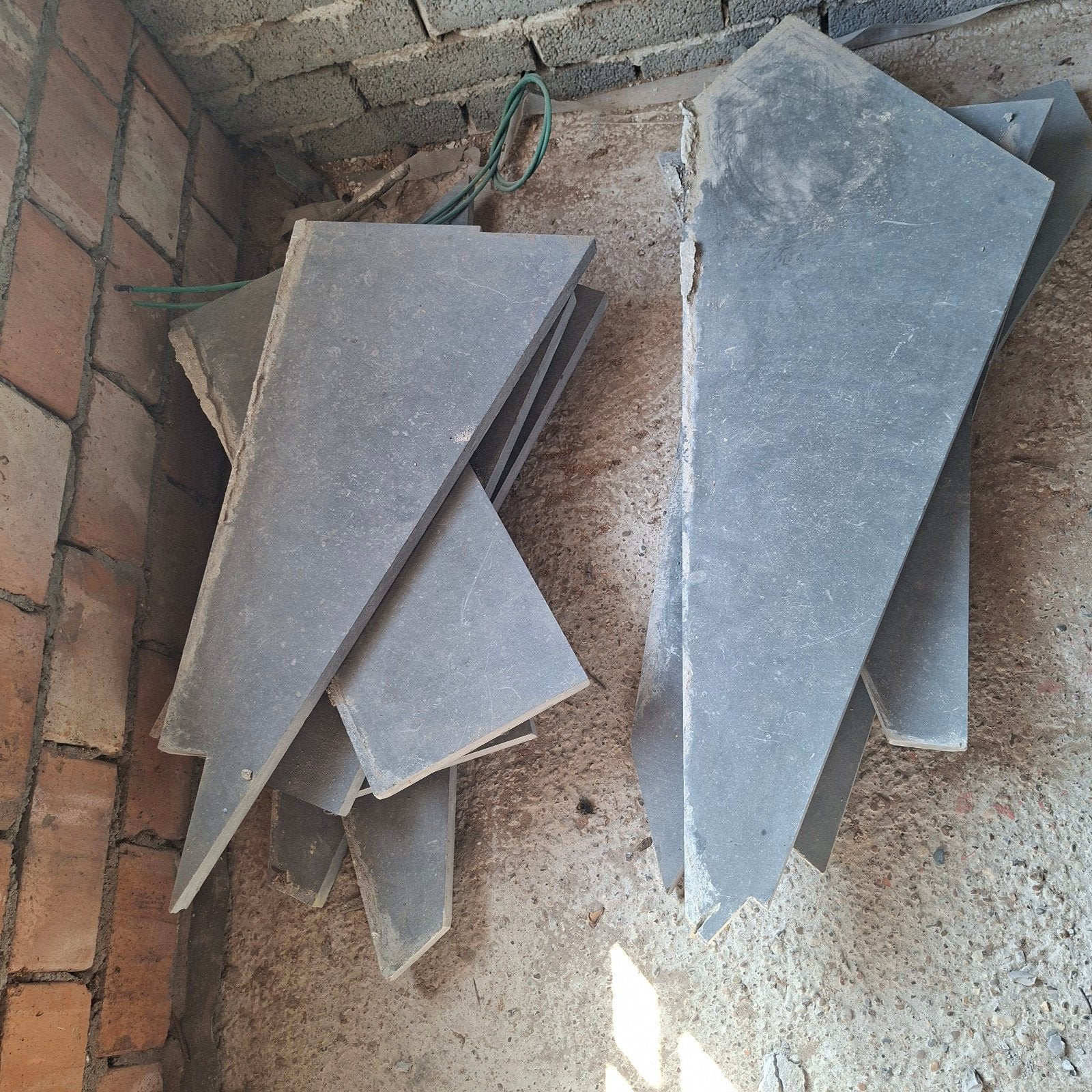 blauw hardstenen traptredes voor een complete trap, Doe-het-zelf en Bouw, Ophalen, Gebruikt