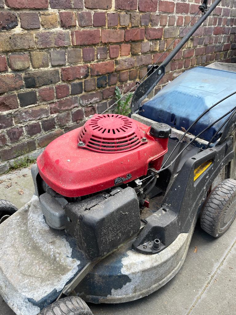 Grasmachine met Honda motor, Cirkelmaaier, Ophalen, Gebruikt, Benzine-grasmaaier