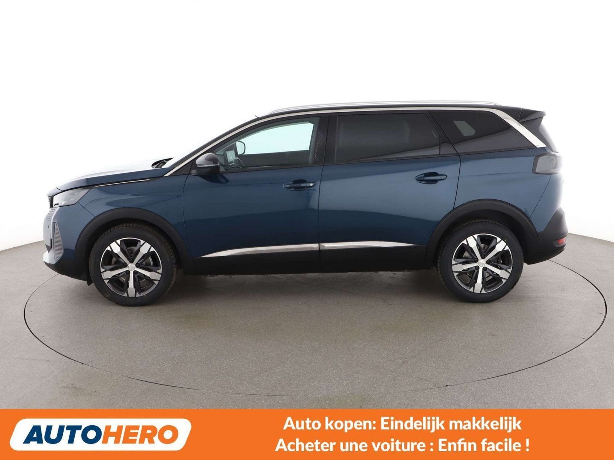 Peugeot 5008 1.2 PureTech Roadtrip (bj 2022, automaat), Gebruikt, 1199 cc, Blauw, https://public.car-pass.be/vhr/2cbcc535-abfb-410f-9f38-1bc878d6c635