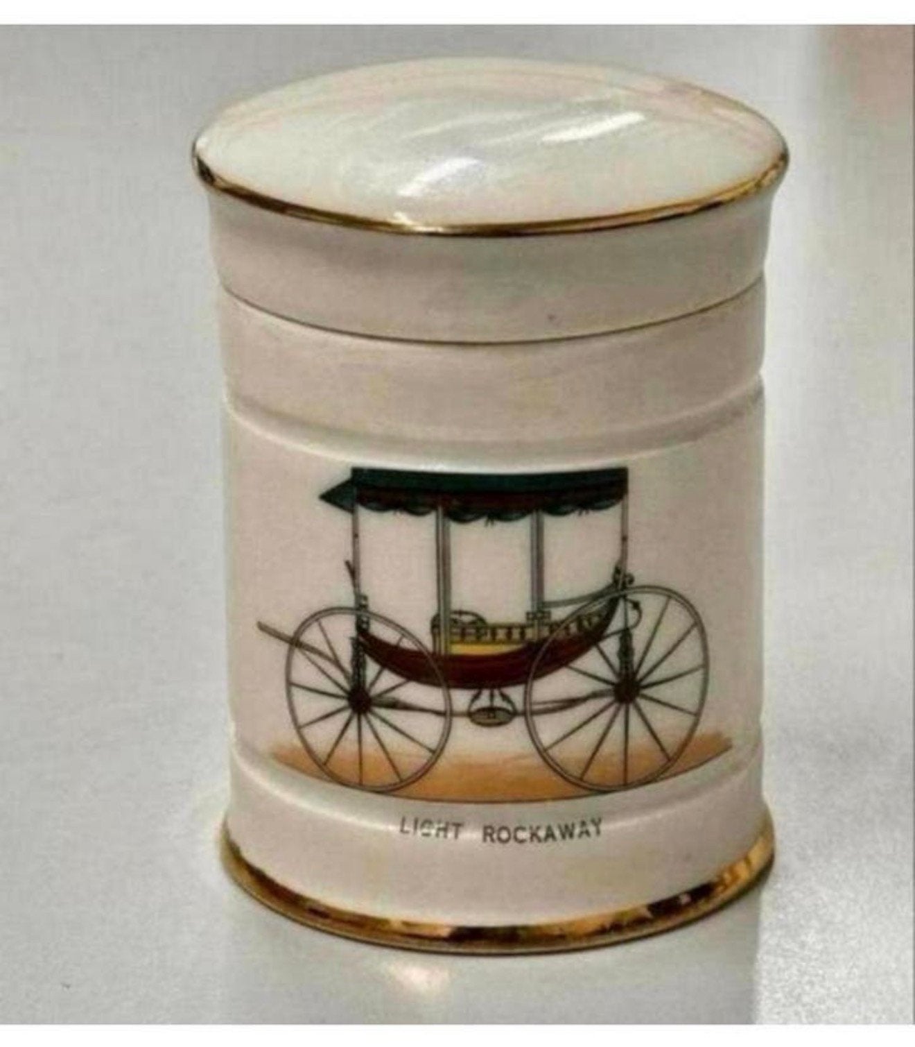 Koets antiek servies pot potje Pernot Paris Porselein wit, Antiek en Kunst, Ophalen of Verzenden
