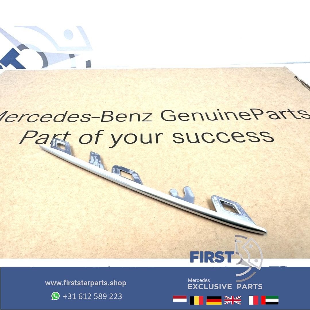 H247 GLA X247 GLB AMG VOORBUMPER SIERLIJST A2478854800 origi, Utilisé, -, -, Enlèvement ou Envoi