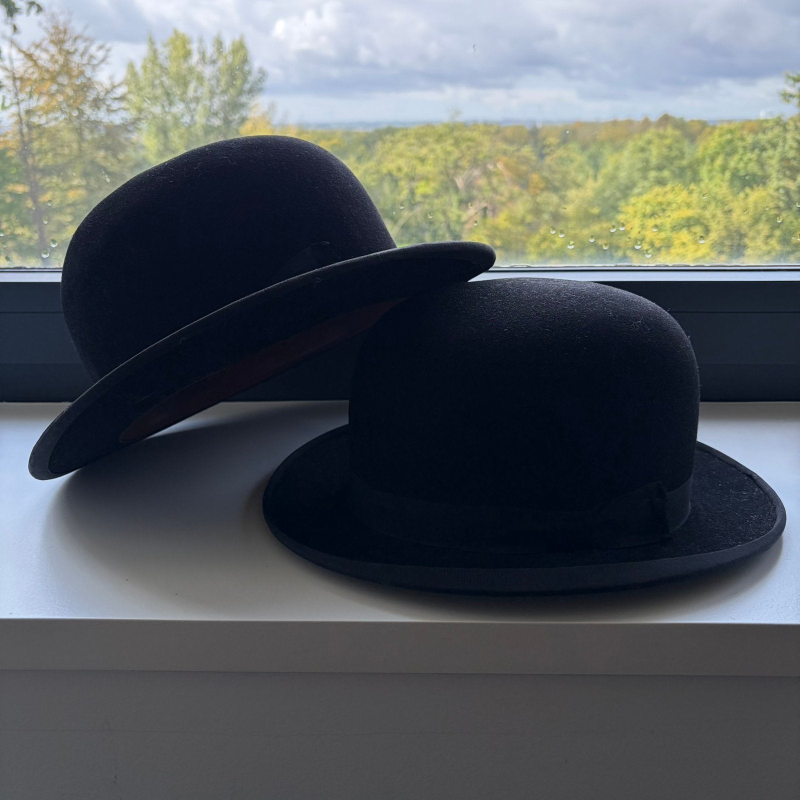 Set van 2 Antieke Vintage Bolhoeden (Klassiek & Authentiek), Kleding | Heren, Ophalen, Gedragen, Hoed