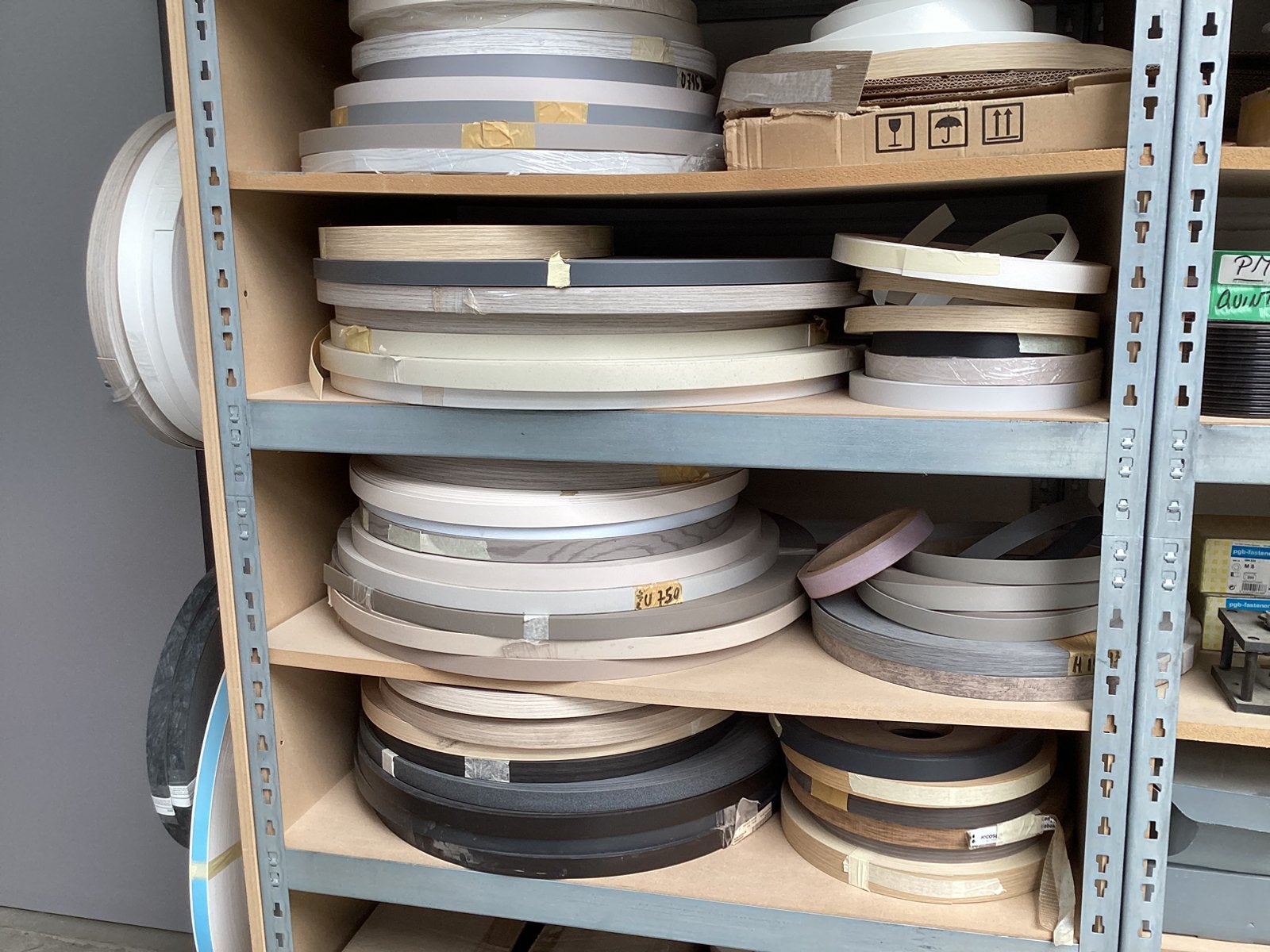 Lot chant pvc Egger 2 mm, Enlèvement ou Envoi, Comme neuf