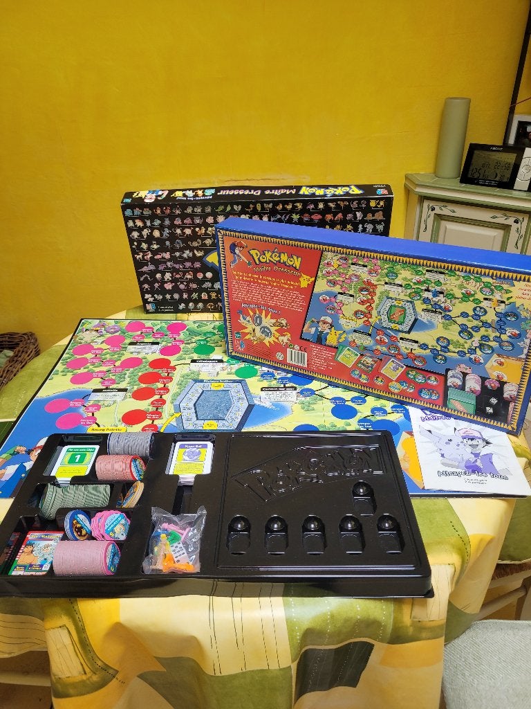 Jeux MB Pokémon Maître Dresseur complet Jamais utilisé, Enlèvement