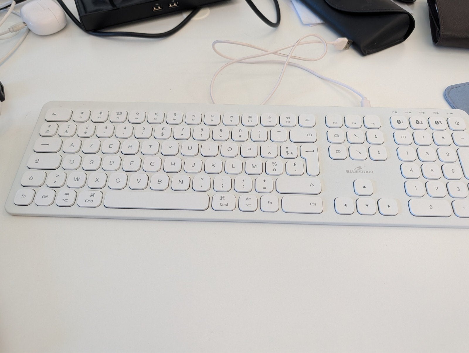 Clavier filaire USB pour Mac, Informatique & Logiciels, Enlèvement, Filaire