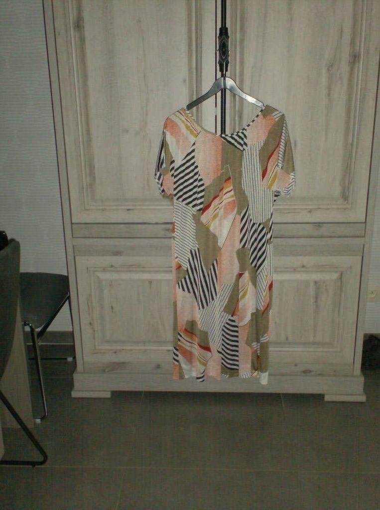 mooie jurk maat 48, Ophalen of Verzenden, Zo goed als nieuw, Maat 46/48 (XL) of groter, Knielengte