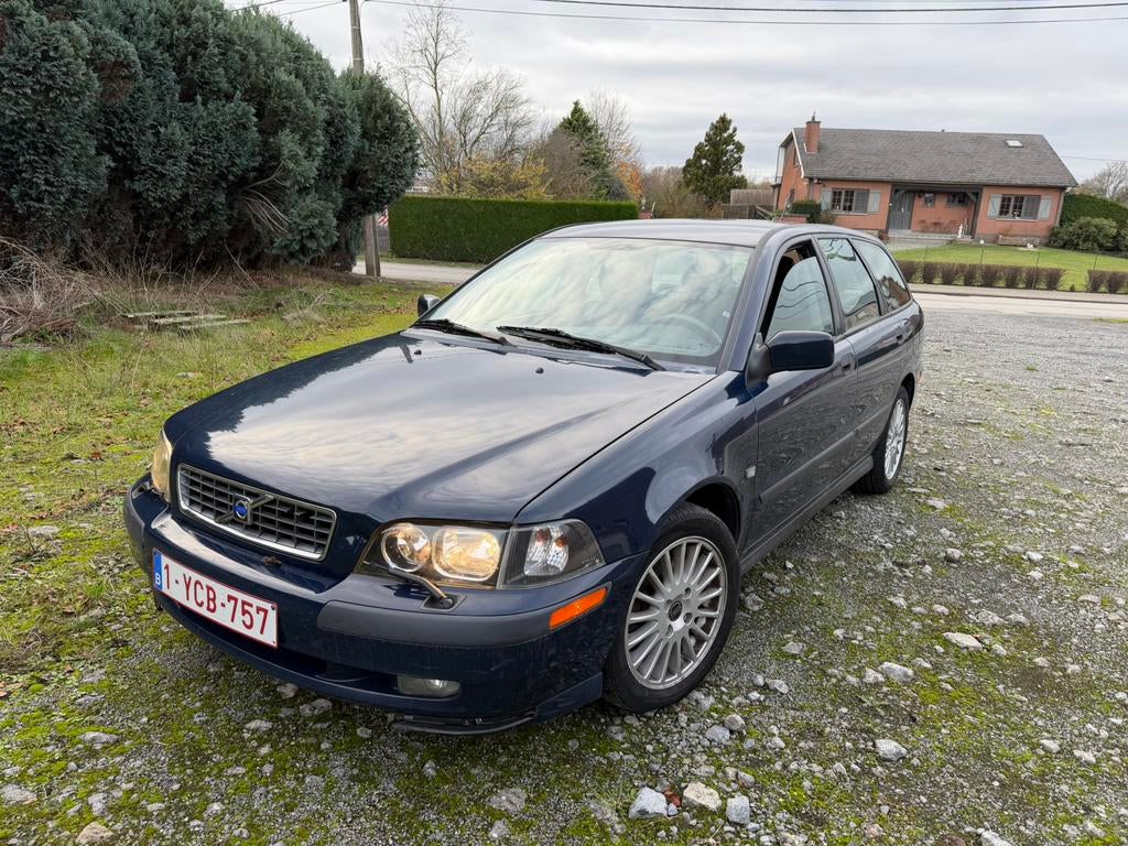 Volvo v40 1800cc essence. 229000km roule tres bien, Autos, Achat, Particulier, V40, Essence