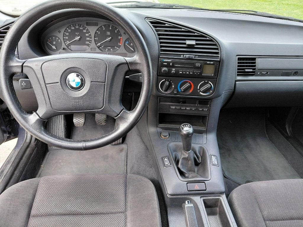 BMW E36 316i 1995 oldtimer, foto 6