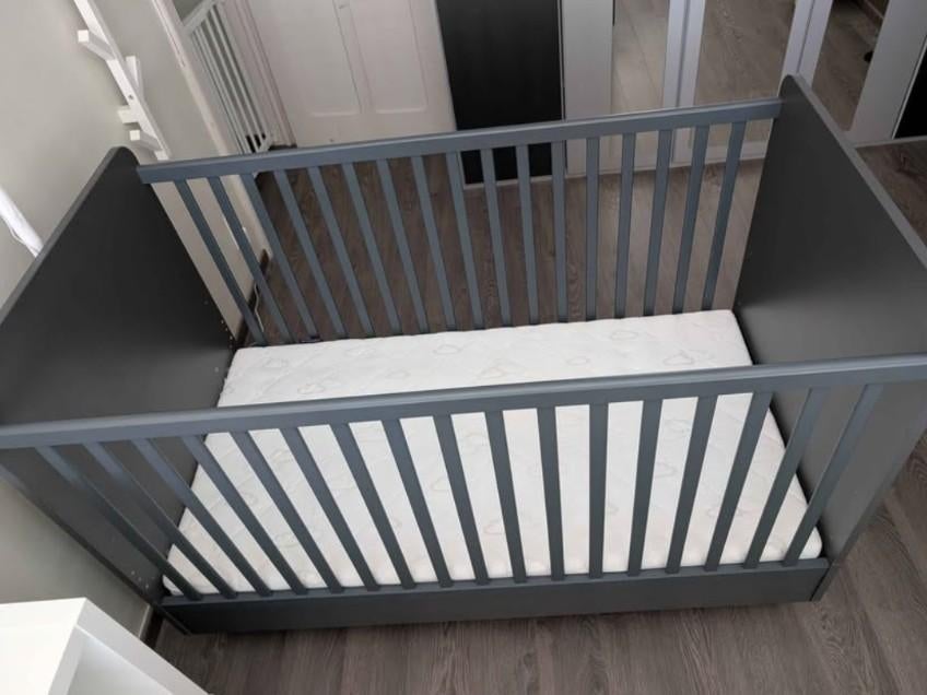 Quax meegroeibed, matras en matrasbeschermer, park en matras, Kinderen en Baby's, Ophalen
