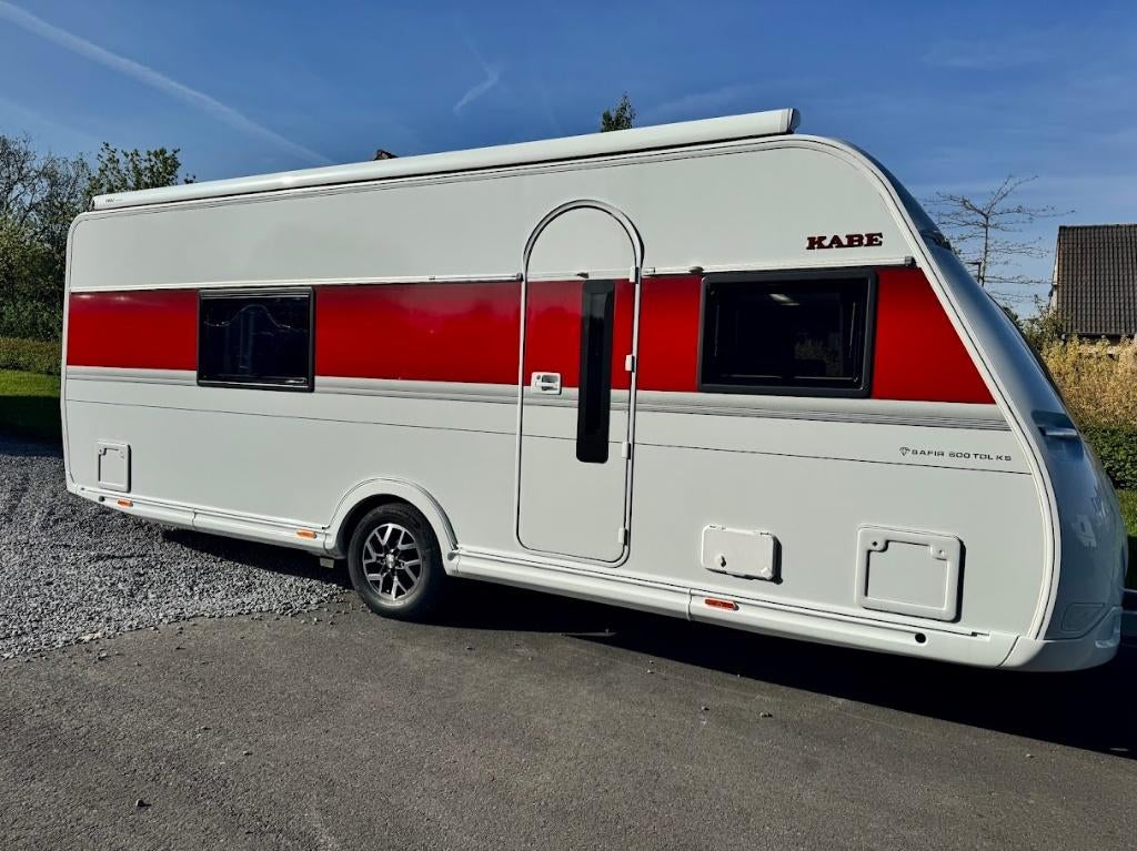 KABE SAFIR 600 TDL 2024, Caravans en Kamperen, Caravans, Bedrijf, tot en met 4, 1500 - 2000 kg, Rondzit, Kabe, 2 aparte bedden