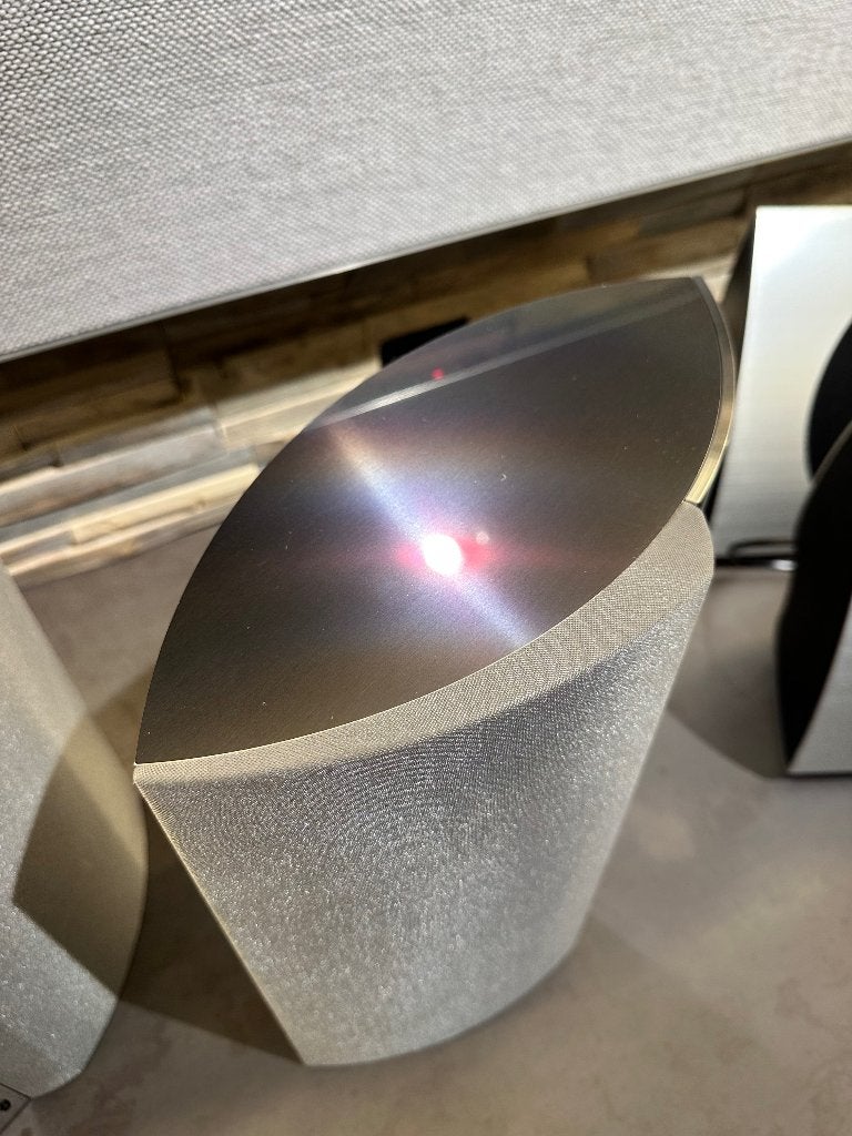 Bang & Olufsen Beolab 4000 met muurbeugels - B&O, Info@bang-olufsen.dk, 60 à 120 watts, Comme neuf, Bang & Olufsen