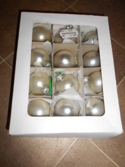 12 vintage zilver kerstballen / 4 cm., Diversen, Ophalen of Verzenden, Zo goed als nieuw