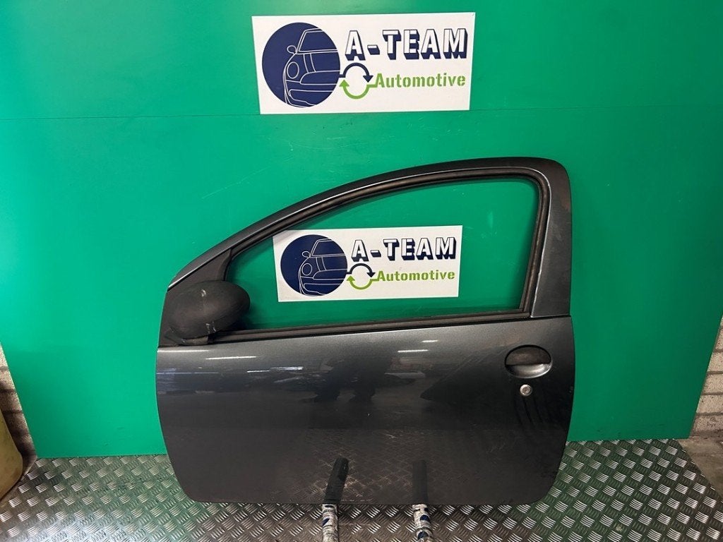 PORTIER LINKS VOOR Toyota Aygo (B10) (01-2005/05-2014), Gebruikt, Deur, Voor, Kundenbetreuung@toyota.de