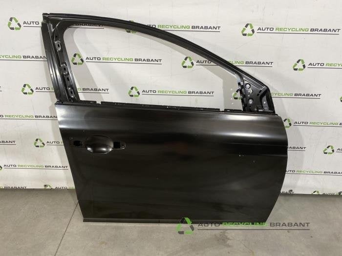 Portière 4portes avant droite d'un Renault Megane, Autos : Pièces & Accessoires, -, 3 mois de garantie, Utilisé, Porte